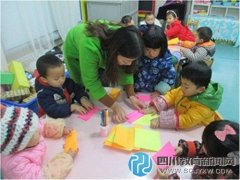 提高幼兒動(dòng)手能力 二十三幼小班組開(kāi)展手